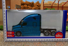 Load image into Gallery viewer, 2717 Siku 1:50 Scale Freightliner Cascadia Lorry