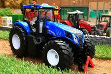 Load image into Gallery viewer, 3273 SIKU NEW HOLLAND T8.390 TRACTOR