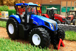 3273 SIKU NEW HOLLAND T8.390 TRACTOR