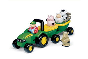34908 BRITAINS JOHN DEERE TRACTOR WITH ANIMAL HAY RIDE TRAILER - SOUND