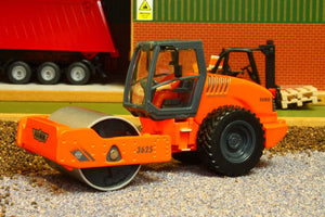 3530 SIKU 150 SCALE HAMM ROAD ROLLER