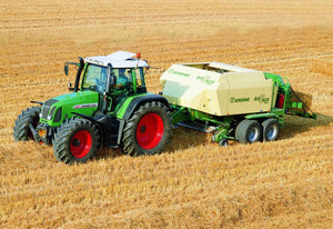 Greetings Card - Fendt Tractor & Baler