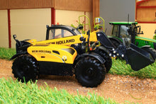 Load image into Gallery viewer, 42363 Britains New Holland TH 7-42 Telehandler - right side view straight on