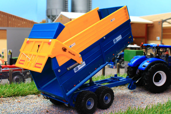 Britains 1/32 Scale Kane 16 Tonne Silage Trailer Toy - Farm Vehicle For Kids, Tipping Function, Compatible With Toy Tractors