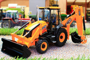 42702 Britains Jcb 3Cx Backhoe Loader Tractors And Machinery (1:32 Scale)