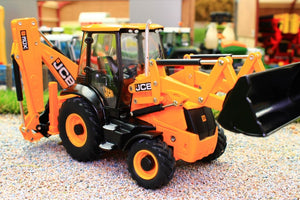 42702 Britains Jcb 3Cx Backhoe Loader Tractors And Machinery (1:32 Scale)