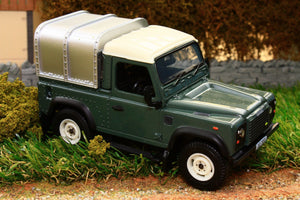 42732A1 BRITAINS LANDROVER IN NEW GREEN COLOUR