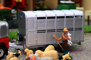 43138A1 LAND ROVER WITH IFOR WILLIAMS TRAILER, SHEEP, SHEPHERD AND SHEEP DOG