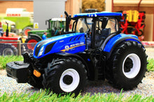 Load image into Gallery viewer, 43149A1 BRITAINS NEW HOLLAND T7.315 TRACTOR