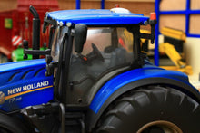 Load image into Gallery viewer, 43149A1 WEATHERED BRITAINS NEW HOLLAND T7.315 TRACTOR
