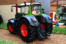 Load image into Gallery viewer, 43177 Britains Fendt 828 Vario Tractor