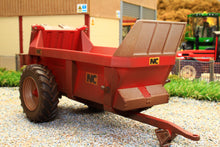 Load image into Gallery viewer, 43181(w) Weathered Britains NC Rear Discharge Manure Spreader