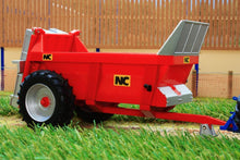 Load image into Gallery viewer, 43181 Britains NC Rear Discharge Manure Spreader