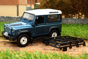 43217 Britains Landrover Defender 90 With Roof Rack And Winch Tractors And Machinery (1:32 Scale)