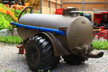 Load image into Gallery viewer, 43238(w) BRITAINS WEATHERED NC SLURRY TANKER 2019 IN SILVER