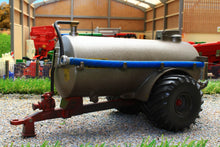 Load image into Gallery viewer, 43238(w) BRITAINS WEATHERED NC SLURRY TANKER 2019 IN SILVER