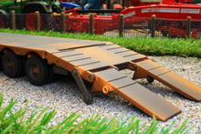 Load image into Gallery viewer, 43254(w) WEATHERED BRITAINS KANE LOW LOADER TRAILER IN YELLOW