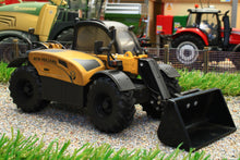 Load image into Gallery viewer, 43263(w) WEATHERED Britains New Holland TH 7.42 Telehandler