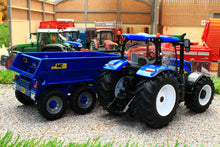 Load image into Gallery viewer, 43268 Britains New Holland T6 Tractor with NC Dump Trailer Playset