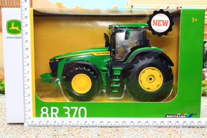 43289 Britains John Deere 8R 370 Tractor