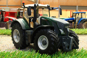 43290 Britains Fendt 824 Vario PROFI Special Edition Tractor