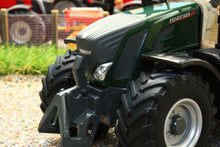 Load image into Gallery viewer, 43290 Britains Fendt 824 Vario PROFI Special Edition Tractor