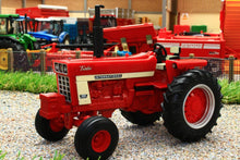 Load image into Gallery viewer, 43294 Britains Case International Harvester Farmall 1066 Tractor