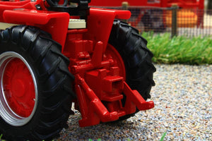 43294 Britains Case International Harvester Farmall 1066 Tractor