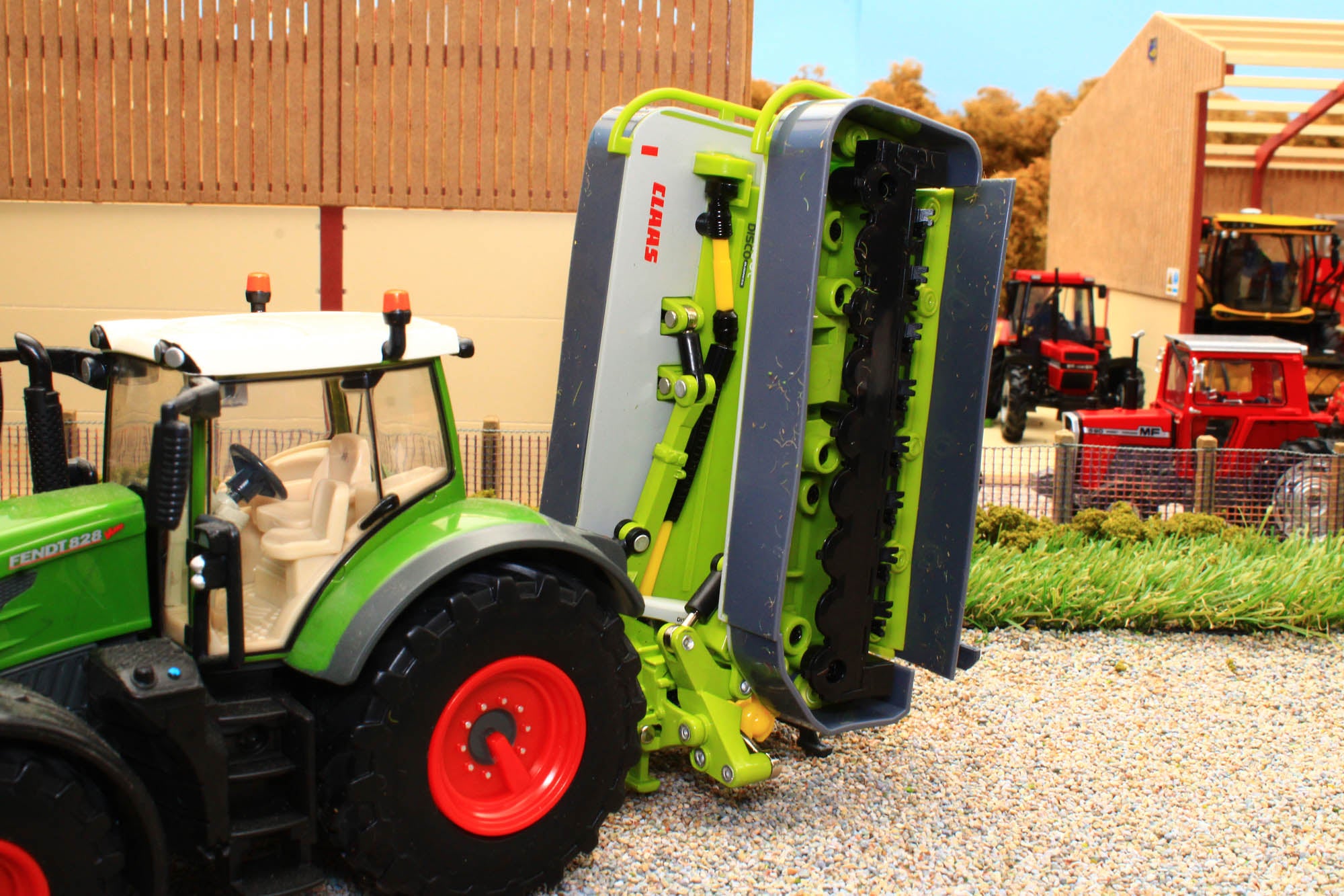 Claas Disco Rear 43303 Britains Claas Disco 1100C Rear Butterfly Mower – Brushwood Toys