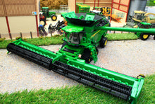 Load image into Gallery viewer, 43310 Britains &#39;Prestige Collection&#39; John Deere X9 1100 Combine Harvester