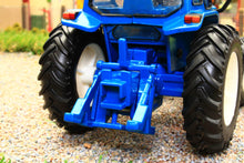 Load image into Gallery viewer, 43322 Britains Ford TW20 Tractor