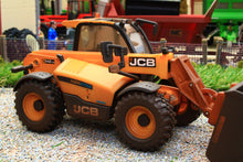 Load image into Gallery viewer, 43325 Britains(W) Weathered JCB 542-70 Agri Extra Loadall