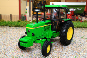 43327 Britains Limted Edition John Deere 3140 2WD Tractor