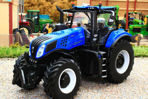 43339 Britains New Holland T8-435 Genesis Tractor