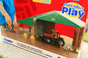 47019 BRITAINS FARM SHED, ANIMALS AND CASE TRACTOR PLAY SET 