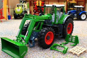 6793 Siku Fendt 933 Remote Control Bluetooth with loader