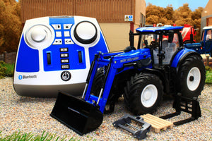 6798 Siku Radio Controlled New Holland T7.315 4wd Tractor with front loader complete with hand controller