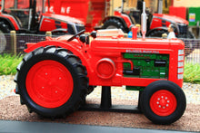Load image into Gallery viewer, 7517005 ATLAS 132 SCALE BOLINDER MUNKTELL 470 BISON 1964 2WD TRACTOR