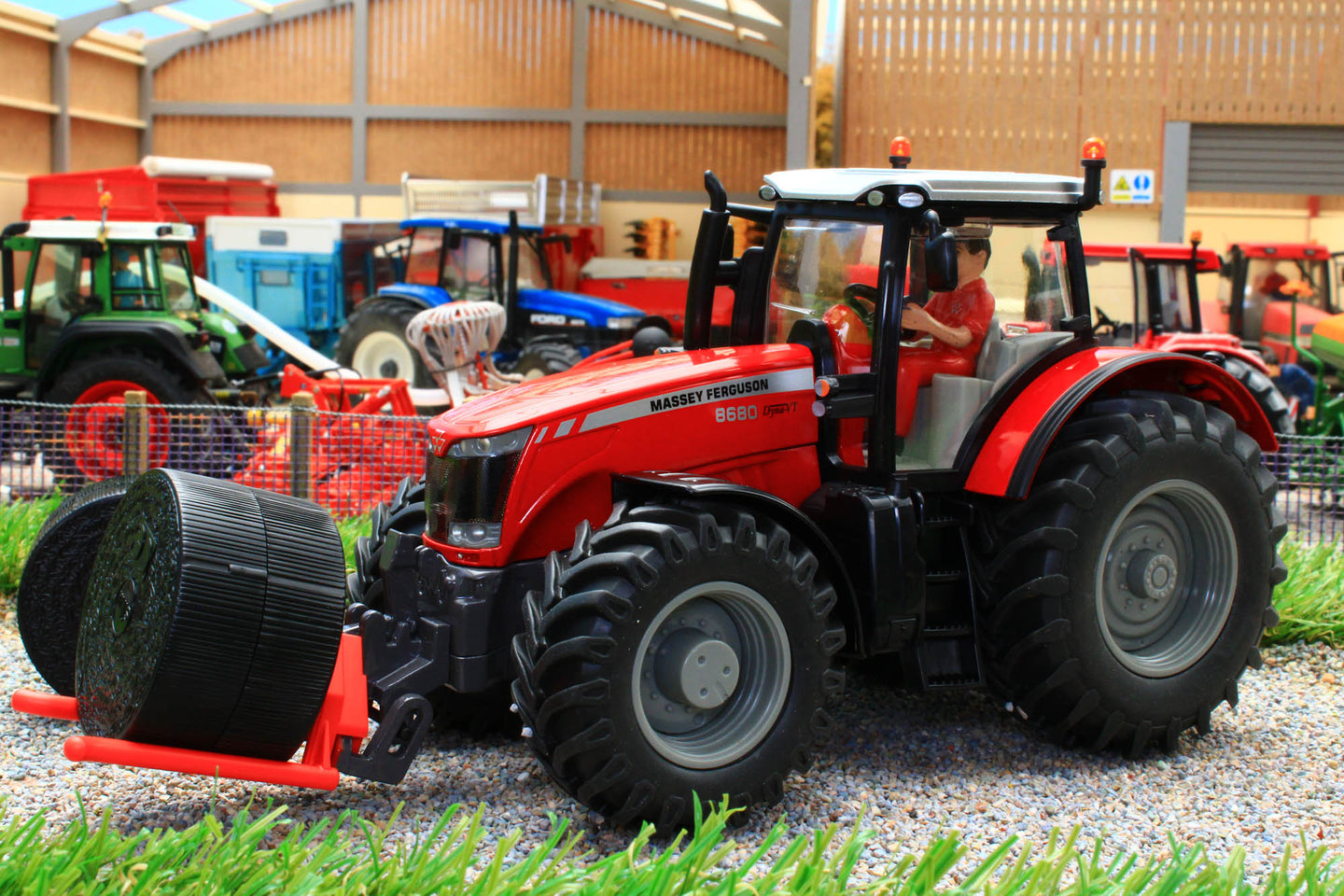 8614 SIKU MASSEY FERGUSON 8680 DYNASHIFT 4WD TRACTOR WITH DRIVER AND REMOVABLE FRONT MOUNTED ROUND BALE LIFTER  + 2 BALES