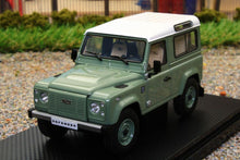 Load image into Gallery viewer, ALM410204 ALMOST REAL 1:43 SCALE Land Rover Defender 90 Heritage Edition 2015 Green