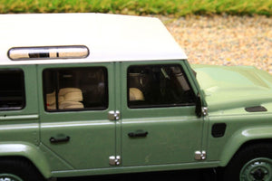 ALM410307 ALMOST REAL 1:43 SCALE Land Rover Defender 110 Heritage Green 2015