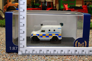 BOS87811 BOS 187 Scale Land Rover Tangi Police Northern Ireland WHITE VERSION