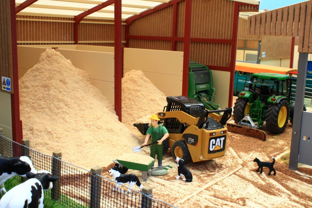 BT2078 Bulk Animal Bedding Brushwood Toys