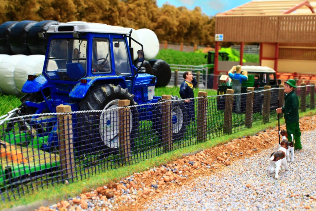 BT2092 Authentic Stock Fencing