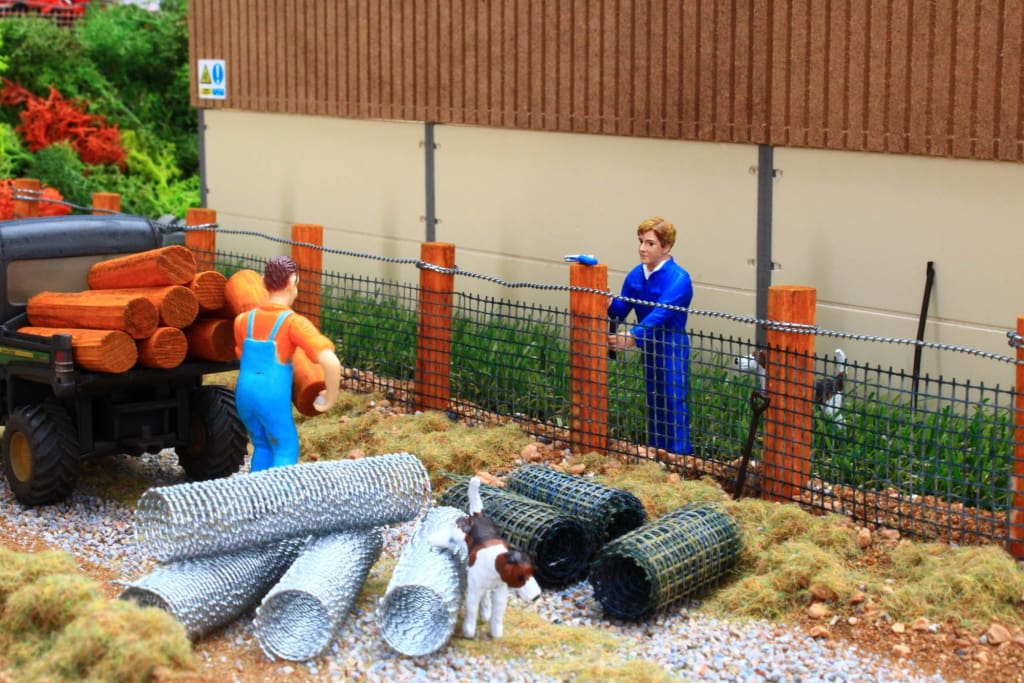 BT3001 DIY Stock Fencing Pack Brushwood Toys