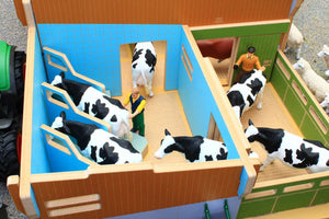 Bt8870 My Big Farm (1:24Th Scale Set) With Free Schleich Cow & Sheep! Authentic Buildings (1:24