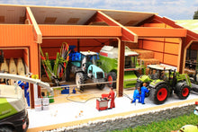 Load image into Gallery viewer, Bt8920 Monster 4 Bay Shed With Free Set Of Authentic Stone Walling! Farm Buildings &amp; Stables (1:32