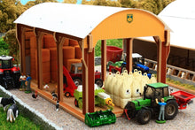 Load image into Gallery viewer, Bt8975 Dutch Hay Barn With Free Set Of Brushwood Dumpy Bags! Farm Buildings &amp; Stables (1:32 Scale)