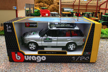Load image into Gallery viewer, BUR22061 Burago 124 Scale Range Rover Experience Vehicle