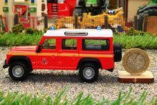 Load image into Gallery viewer, BUR32003 BURAGO 1:50 SCALE Land Rover Defender 110  Emergency
